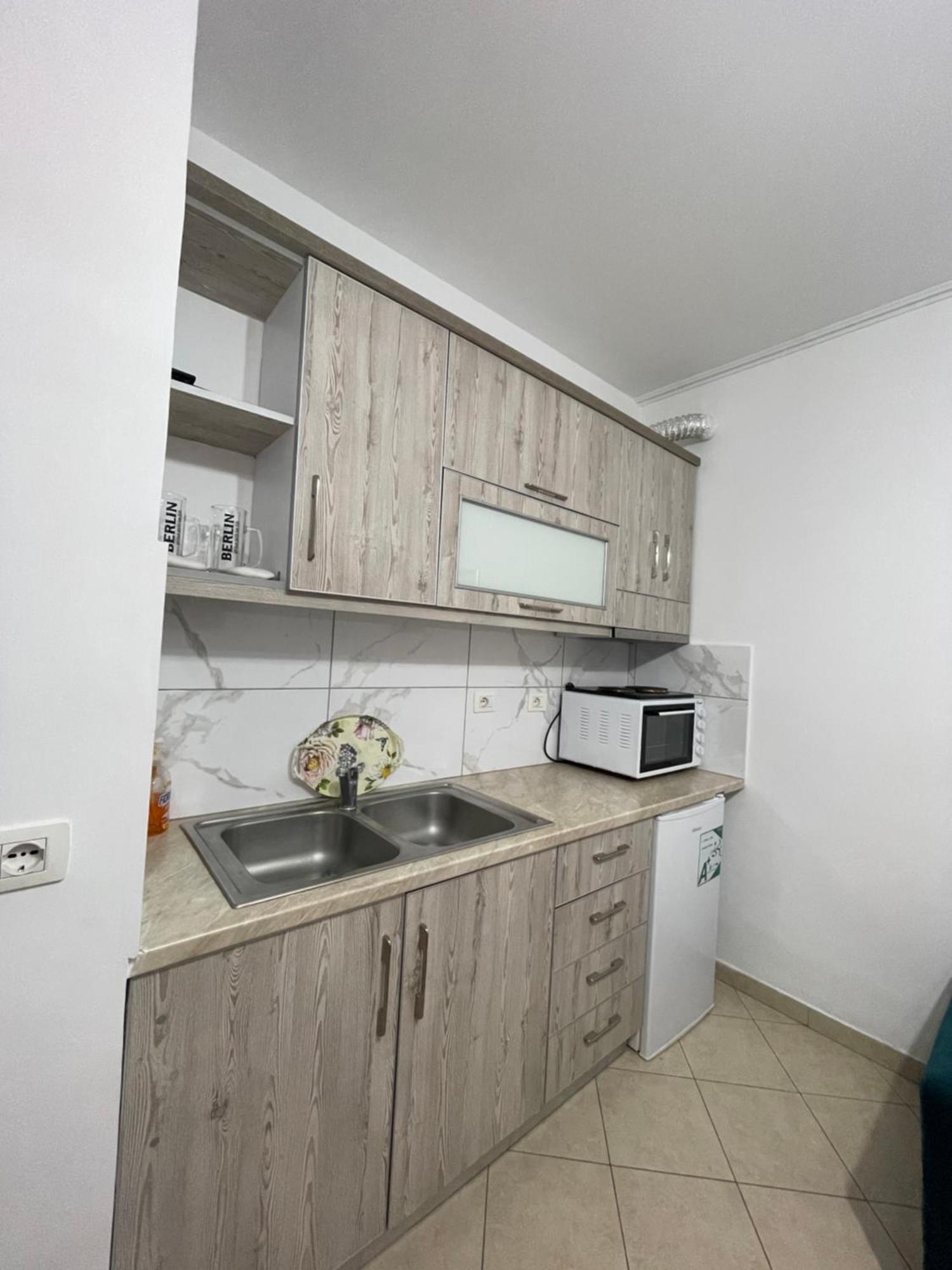 Apartments Monika Sarandë Exterior foto