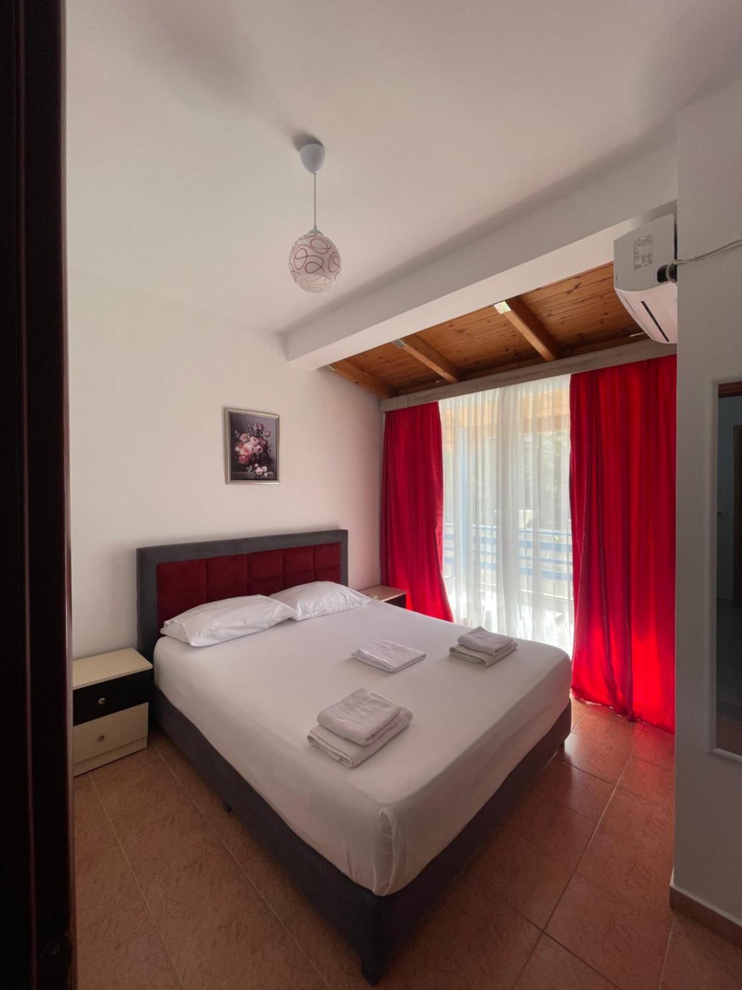 Apartments Monika Sarandë Exterior foto